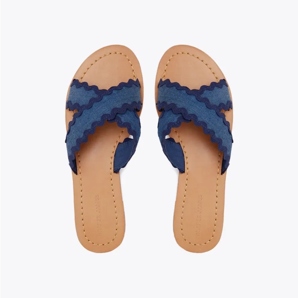 DRAPER JAMES
Colorblock Piper Flat Sandals Medium Wash